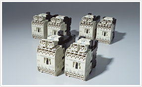 電磁接触器・電磁継電器　スプリングクランプ端子